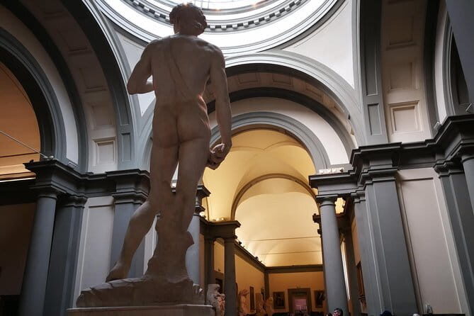 Florence Accademia Gallery: All Michelangelo's Masterpieces Guided Tour - Galleria dell’Accademia: David up close, plus the Prigioni