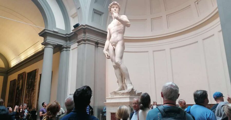 Florence: Accademia Gallery Guided Tour - Where you meet in Florence: Via Ricasoli and the Accademia loggiato