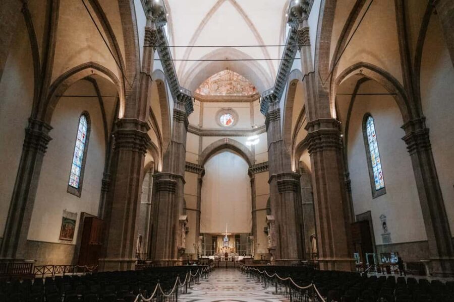 Florence: After-Hours Duomo Tour with Dome & Terraces - Inside the cathedral after public hours: details get personal