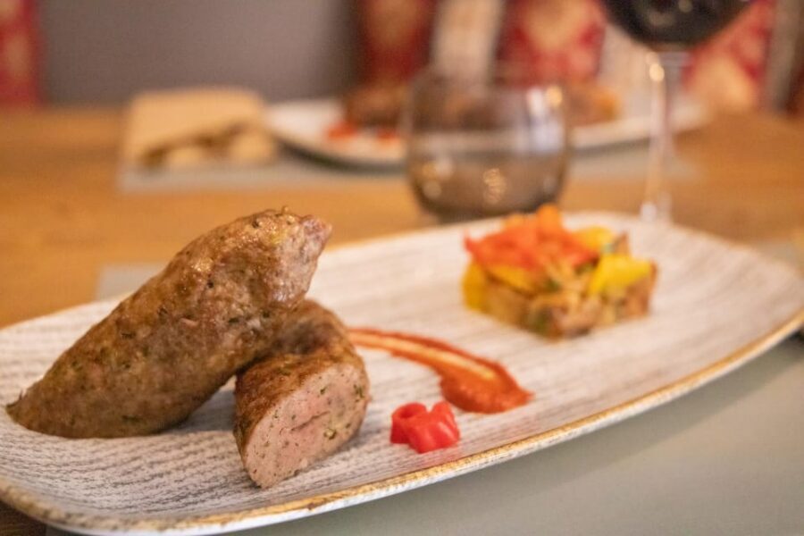 Florence: Armenian Food Experience in Ararat Restaurant - Live Music and the Modern, Cozy Atmosphere