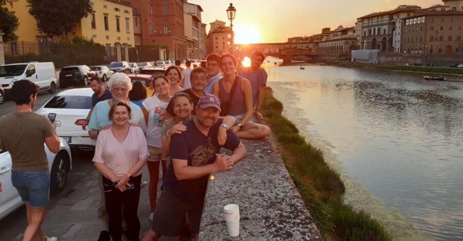 Florence at Night Bike Tour with Wine and Aperitivo Picnic - Florence at Night: golden hour views, cooler air, and less stress