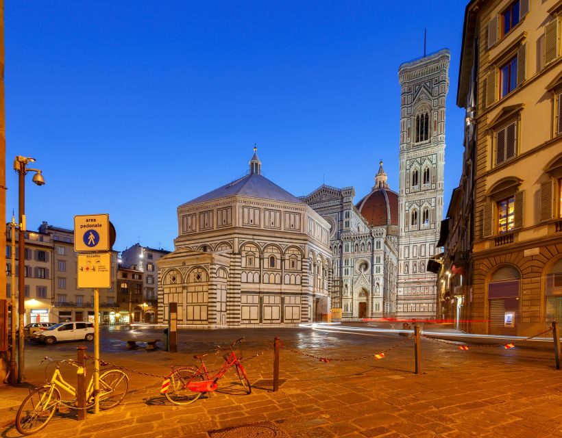 Florence at Night Bike Tour with Wine and Aperitivo Picnic - Neighborhood cycling: San Frediano, Santo Spirito, and San Niccolò’s old-gate feel