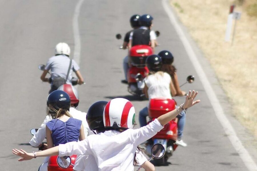 Florence/Badesse: Tuscany Group Vespa Tour with Wine Tasting - Key things to love about this Florence/Badesse Vespa wine tour