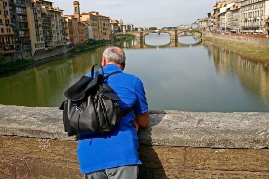 Florence : Best of Florence Walking Tour - Santo Spirito photo stop: how the walk sets the tone