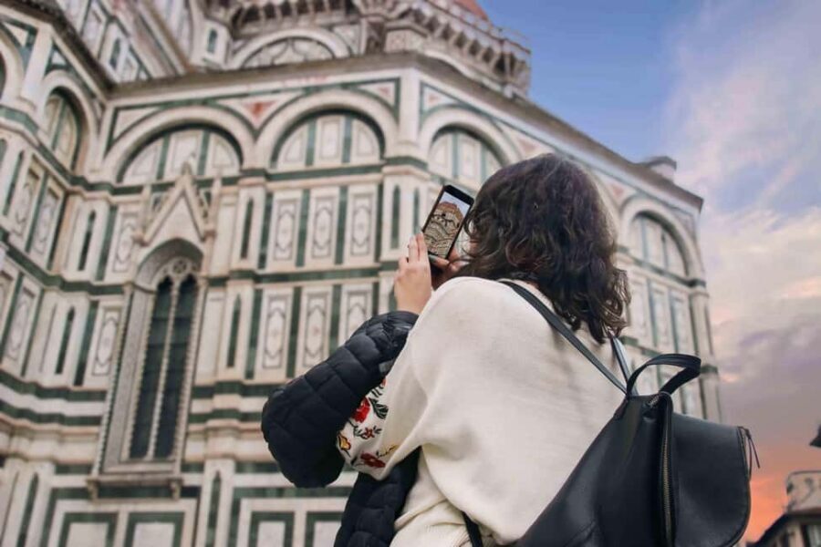 Florence: Brunelleschi's Dome climb Tour - Hearing the guide clearly: radios and headsets