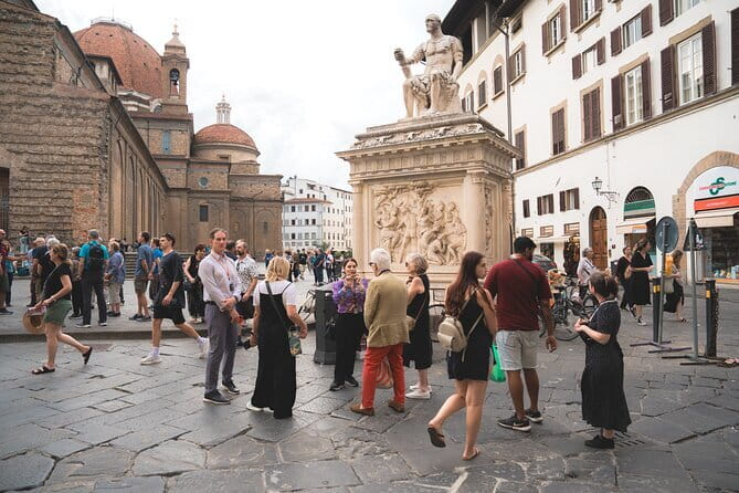Florence by Foot : Discover the Heart of the Renaissance - Meeting at Hard Rock Cafe: Easy Start, No Confusion, Back to Where You Began
