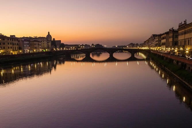 Florence By Night 2-hour Walking Experience - Stop 3: Piazza della Signoria and Palazzo Vecchio’s Medici power shift