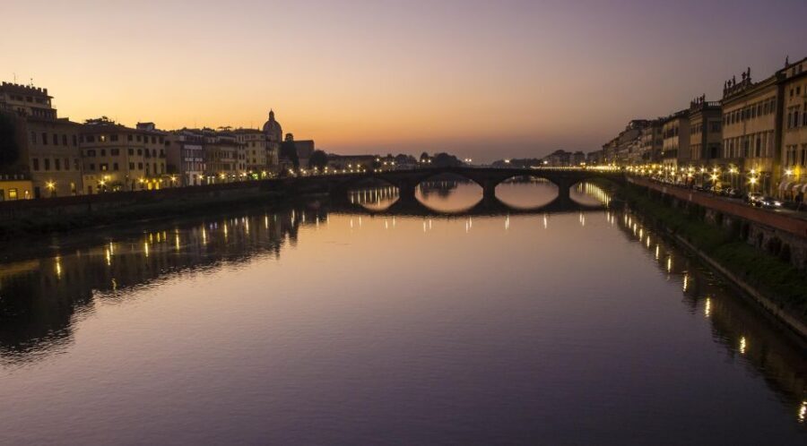 Florence by Night: 2-Hour Walking Tour - Who should book this nighttime walk