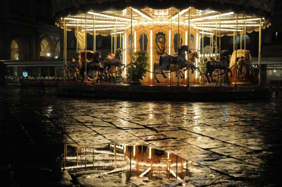 Florence by Night: 2-Hour Walking Tour - Ponte Vecchio at night: finishing with Arno river views