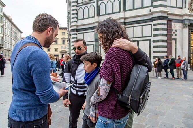 Florence by Night Guided Walking Tour:Duomo Old Bridge & All Must-See Highlights - How Florence by Night stays calm when the day gets crowded