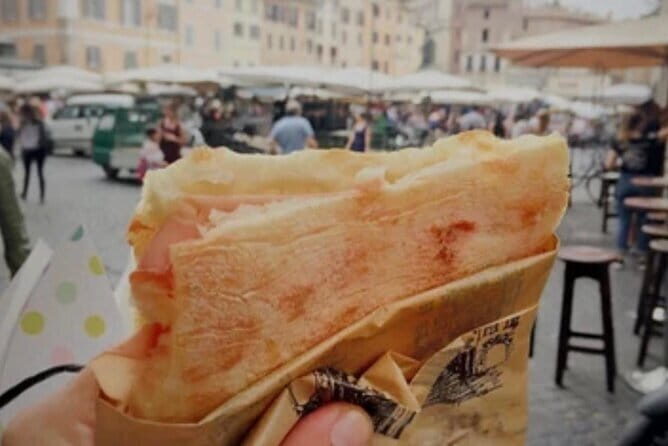 Florence by Night Guided Walking Tour:Duomo Old Bridge & All Must-See Highlights - Art historian guidance: what it adds to a simple walking tour