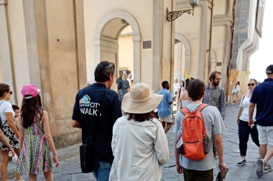 Florence: City Highlights & Historic District Guided Tour - Neptune Fountain, Giotto’s Bell Tower, and the Baptistery: Noticeable Landmarks, Clear Orientation