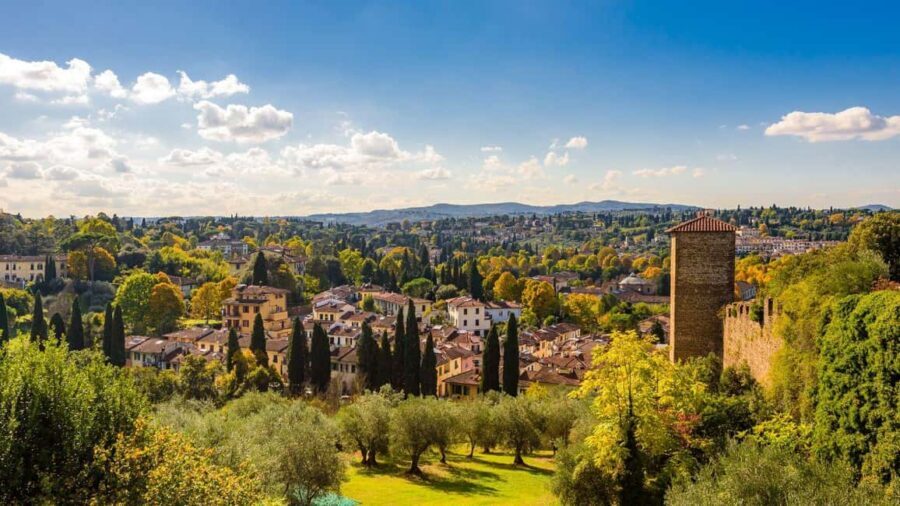Florence Countryside 2.5h Premium E-Bike Tour + Photo Shoot - Getting Started at Piazza Ognissanti (Near Ponte Vecchio)