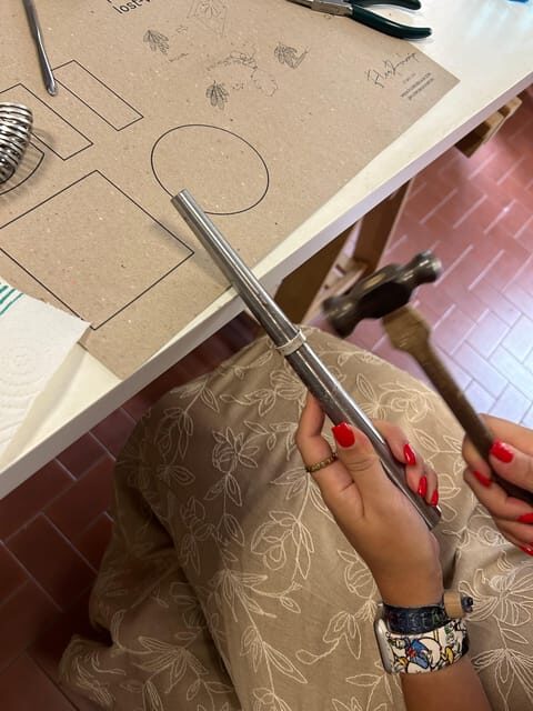 Florence: Custom wedding ring making experience. - Who Flor Rubaja Is, and Why the Workshop Feels Personal
