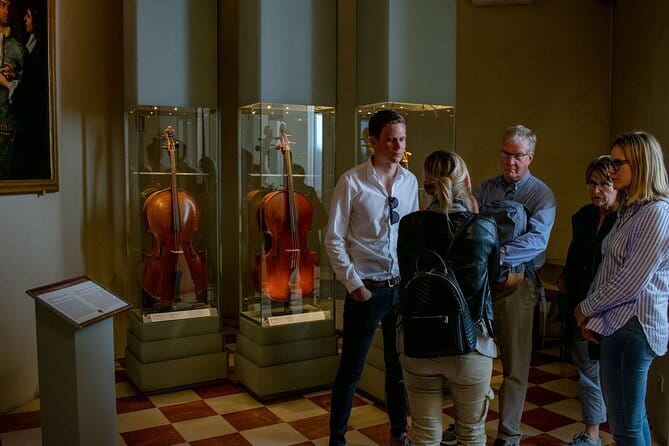 Florence: David Accademia Gallery Tour & Skip the Line Tickets - Medici musical instruments: a surprising warm-up