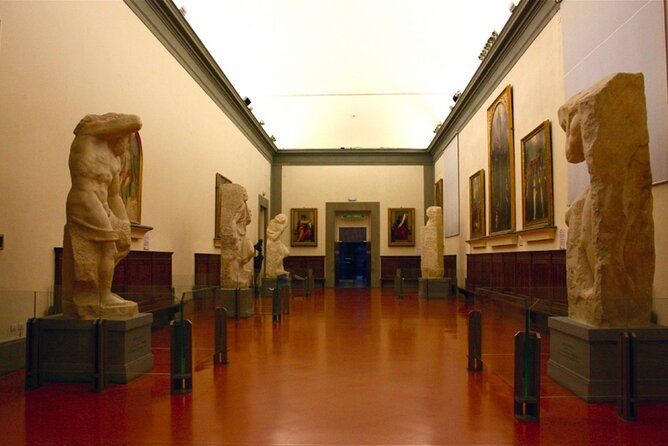 Florence David First Viewing & Duomo with Terrace VIP Access Tour - Practical rules that actually affect your comfort