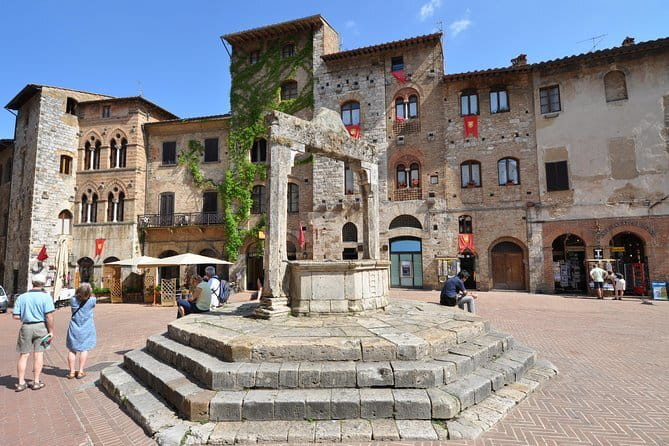 Florence Day Trip to Volterra and San Gimignano - San Gimignano’s towers, Vernaccia, and that gelato stop
