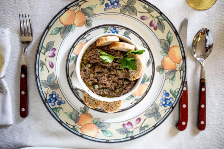 Florence: Dining Experience at a Local's Home - Language and Conversation: English and Italian in the Same Kitchen