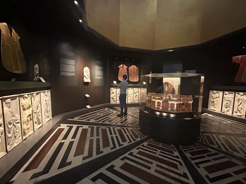 Florence: Duomo Complex Guided Tour with Dome Entrance - Duomo and Santa Reparata Crypt access: the underground perspective