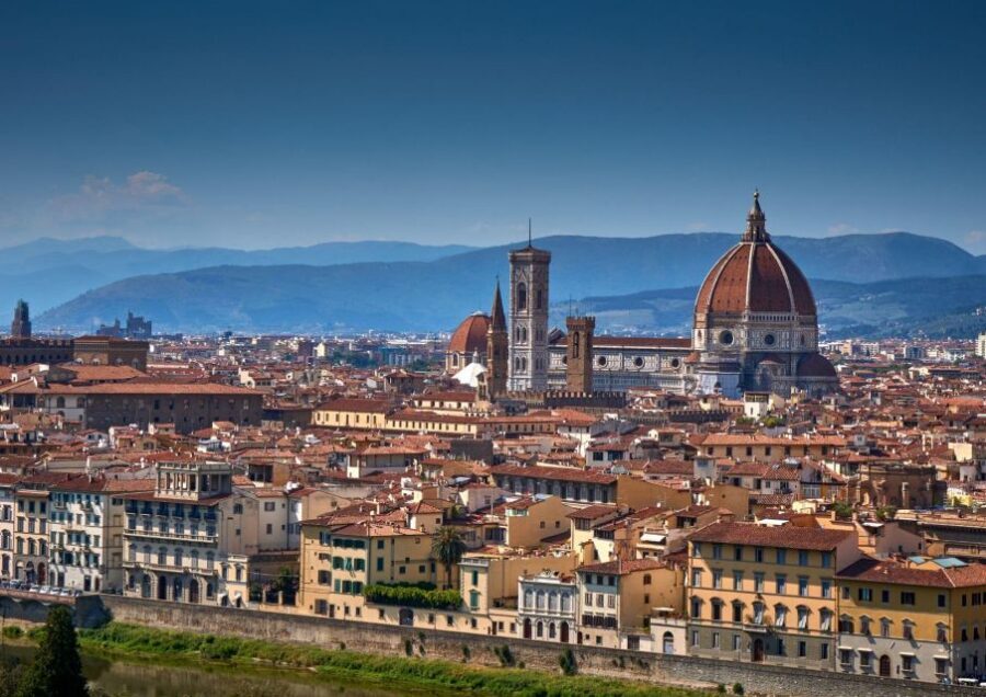 Florence E-Bike tour: Piazzale Michelangelo, Hills & Gelato - Getting Started at Borgo Ognissanti: the ride begins in a local-feeling corner