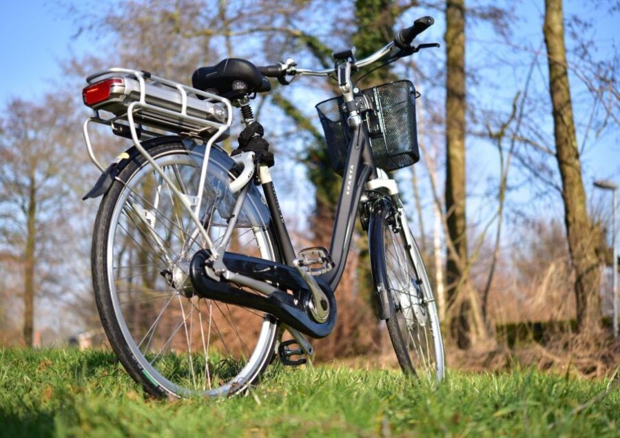 Florence E-Bike tour: Piazzale Michelangelo, Hills & Gelato - Poggio Imperiale hills and Villa Il Gioiello: olive groves and Tuscan countryside air