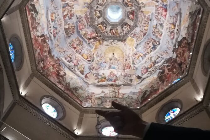 Florence: Exclusive First Access to Cathedral and Dome - The chiavigero moment: entering Santa Maria del Fiore