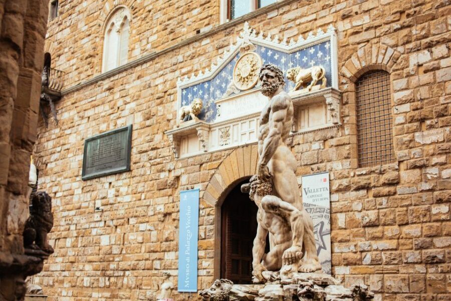 Florence: Family-Friendly Private Tour - Comfort needs: what to wear and what to watch out for