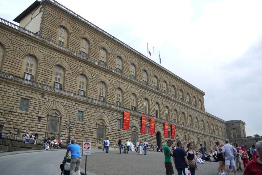 Florence: Fashion Private Tour with Museum Visits - Price and Logistics: Is $232.23 Worth It?