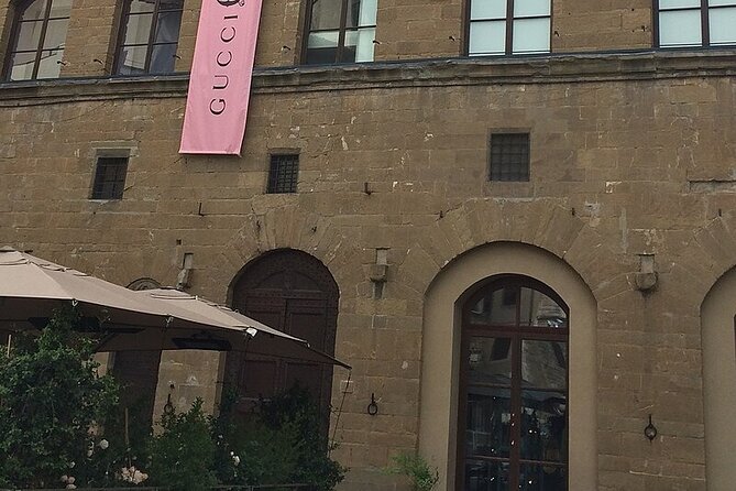 Florence Fashion Tour: Gucci, Ferragamo & the Officina Profumo - The guide and language: how to get the most out of the commentary