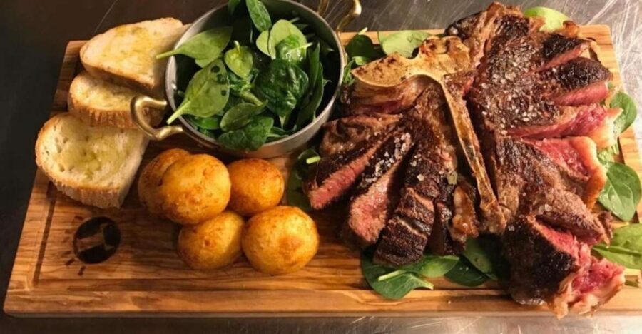 Florence: Florentine Steak Cooking Class with 3-Course Meal - Choosing your steak and prepping it for the grill