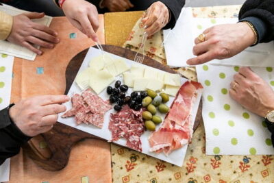 Florence Food Tour of 10+ Authentic Tastings with Cheeses & Wines - What You’ll Taste: Cheeses, Salami, Olive Oil, Bread, and Wine Pairings