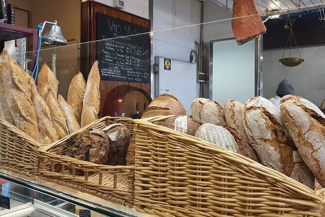 Florence Food Tour with Antico Vinaio skip the line - Caffè al bancone starts the tour at real counters