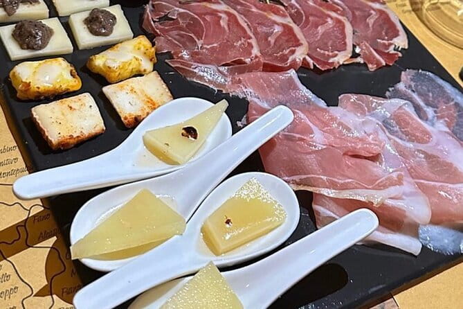 Florence Food Tour with Truffle Pasta, Steak & Free Flowing Wine - Meeting at Torre dei Belfredelli and Finishing at Duomo Gelato
