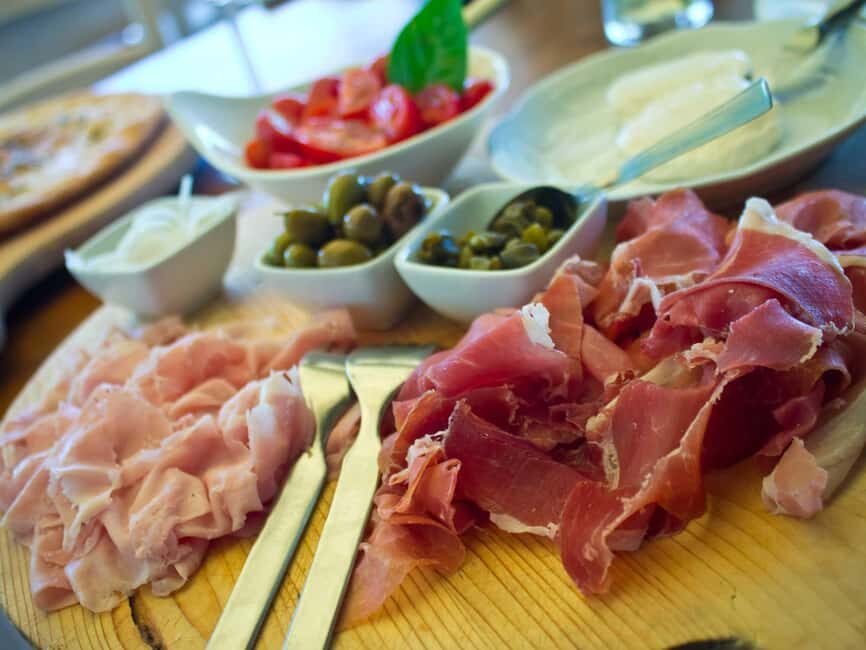 Florence: Food Tour with Wine and Gelato - The First Real Food Stop: Ribollita-Style Comfort and Local Rhythm