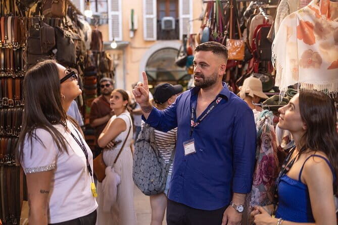 Florence Food, Wine and History Walking Tour - Ponte Vecchio viewpoint: one stop, the best angle
