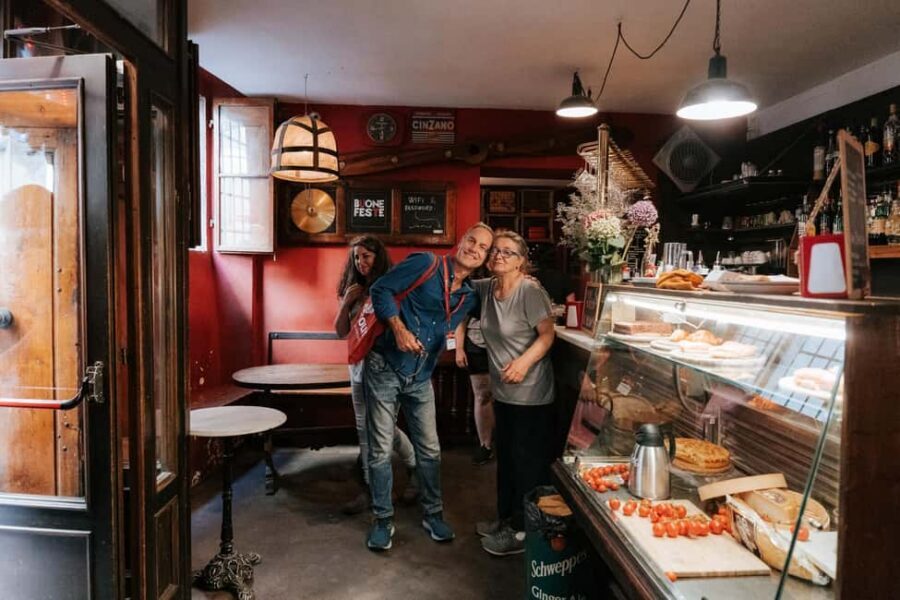 Florence: Food & Wine Tour in Oltrarno Neighborhood - The Main Event: Florentine Steak and Tuscan Pasta (Why This Is Not Just Snacks)