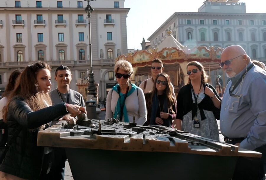 Florence Footsteps: Unveiling the Treasures of the Medicis - Florence Cathedral area: making the architecture less confusing