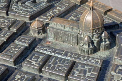 Florence for kids: private tour - Stop 2: Museo Casa di Dante and medieval Florence without the boredom