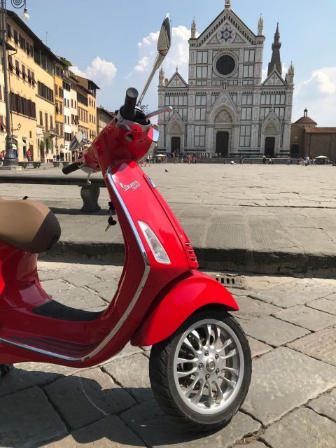 Florence: Full Day Noleggio Vespa, Scooter, and Moped - Safety briefing and automatic riding: what you must be ready for