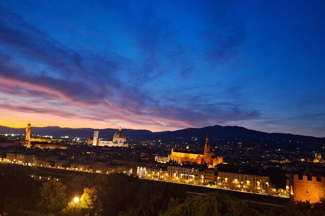 Florence Golden Hour Walking tour with Piazzale Michelangelo - Piazza della Signoria: Florence’s political stage in soft light