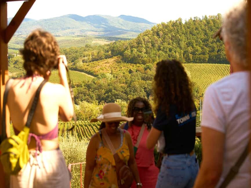 Florence: Great Chianti Wine and Olive Oil Trail with Lunch - Meeting point and getting comfortable before you hit the hills