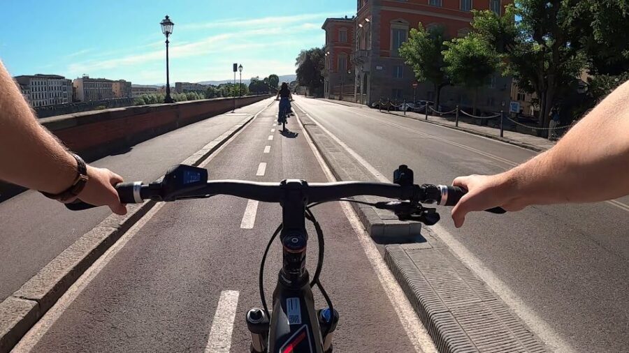 Florence: Guided Tour by E-Bike with Gelato & optional Lunch - Santa Croce Church: slowing down for real atmosphere