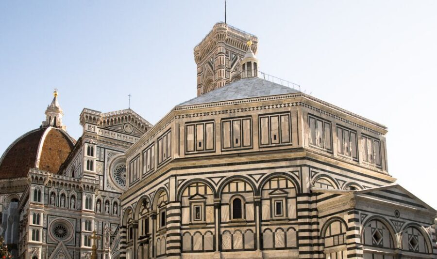Florence: Guided Walking Tour with Fiorentina Steak Dinner - Dinner at a Trattoria: Florentine Steak and What “4 Fingers Thick” Means