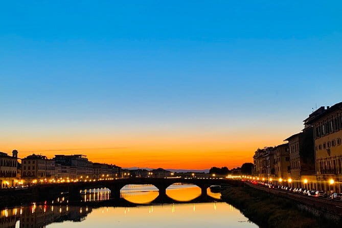 Florence Highlights Walking Tour By Night with Expert Guide - Key moments worth planning around