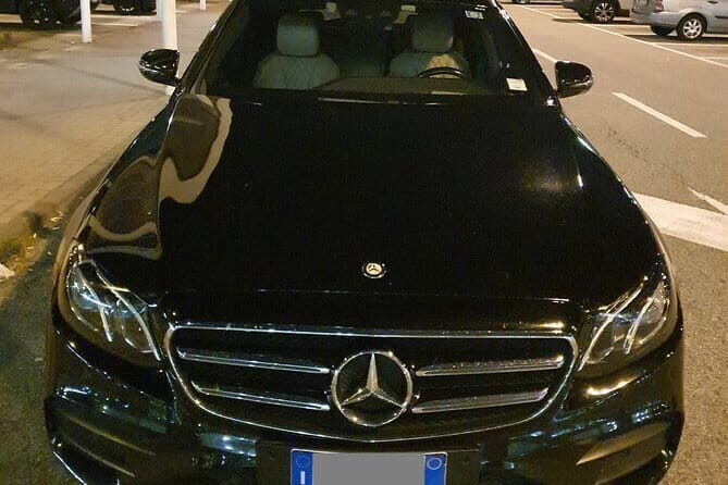 Florence hotels to Florence Airport (FLR) - Departure Private Transfer - The Ride Itself: Clean, Insured Cars and Room for Real Travel Gear