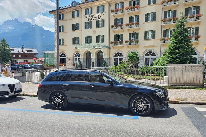 Florence hotels to Florence Airport (FLR) - Departure Private Transfer - Getting Picked Up: Any Florence Address, Then a Driver Who Finds You