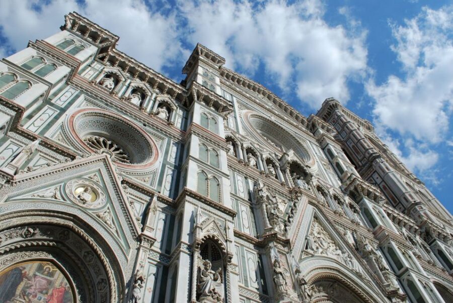 Florence in one Day: Walking Tour with Uffizi and Accademia - Uffizi after priority entry: Botticelli, Leonardo, Michelangelo, Caravaggio, Raffaello