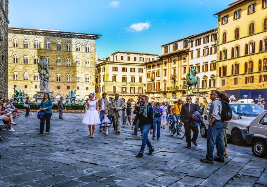 Florence in one Day: Walking Tour with Uffizi and Accademia - Accademia: Michelangelo’s David, unfinished work, and the instrument room