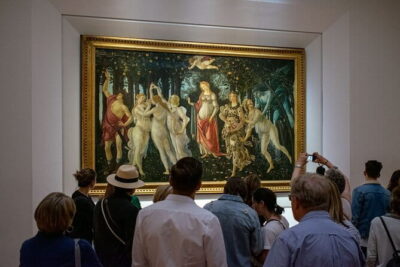 Florence in one day with a localGuide: David-City walk-Uffizi - Piazza del Duomo and Piazza della Repubblica: Two Quick Florence Snapshots