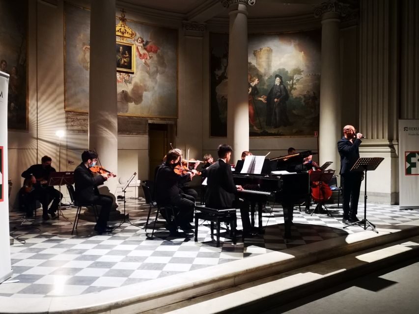 Florence: Italian Opera - Where the music happens: Santo Stefano next to Ponte Vecchio
